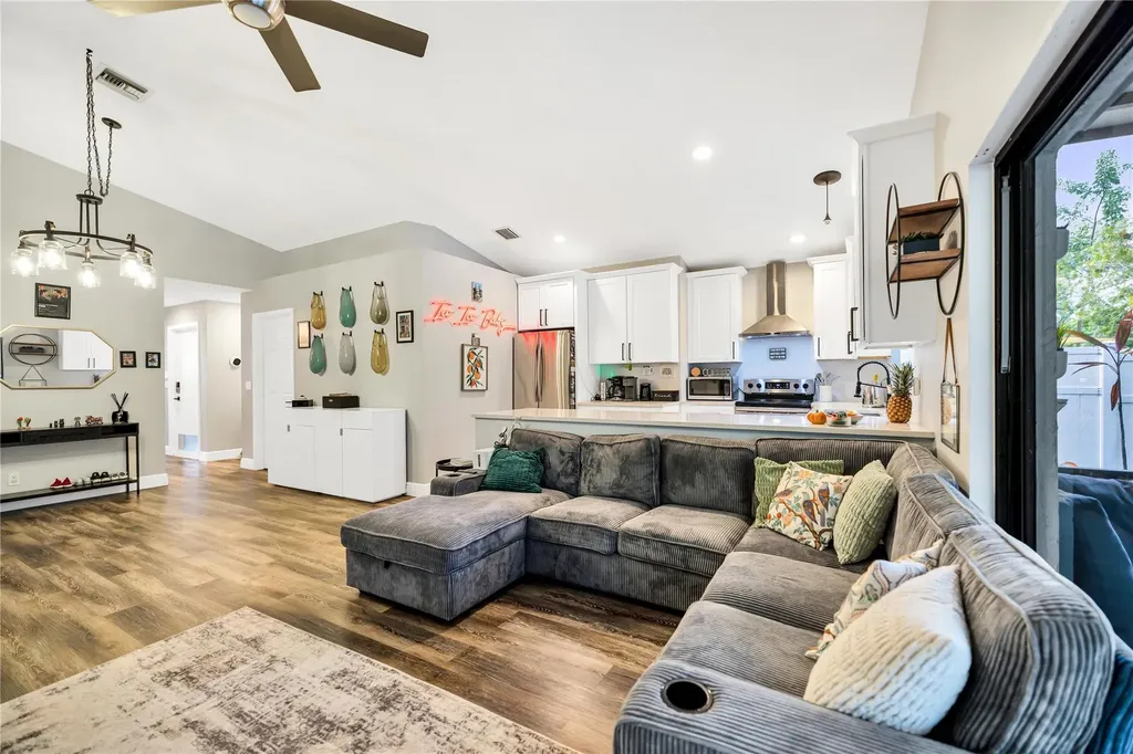 5568 American Circle Delray Beach FL 33484