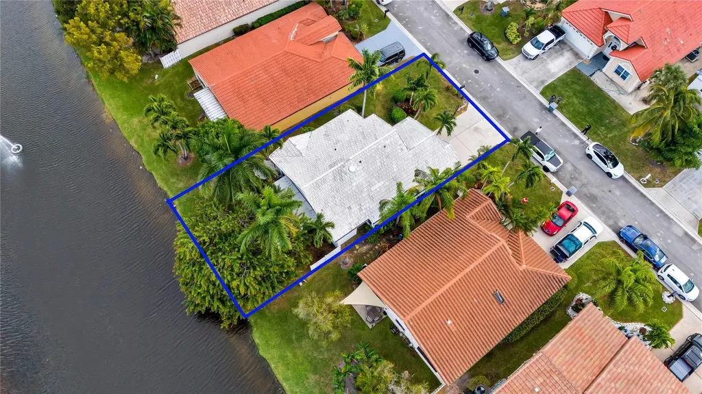 5568 American Circle Delray Beach FL 33484