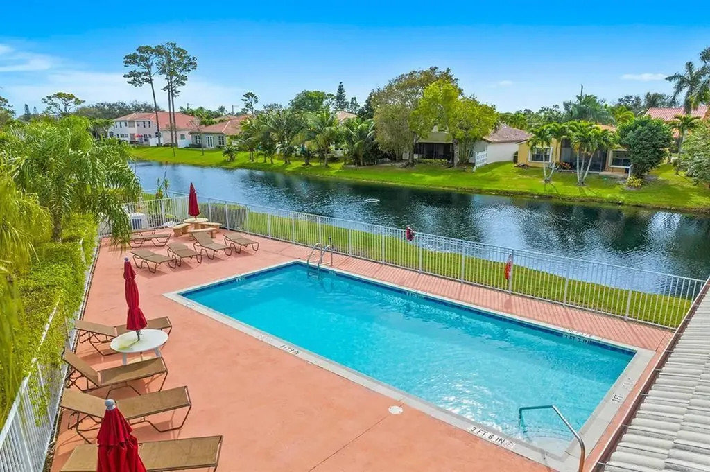 5568 American Circle Delray Beach FL 33484