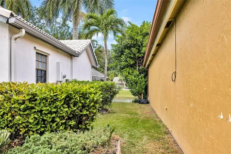 5568 American Circle Delray Beach FL 33484