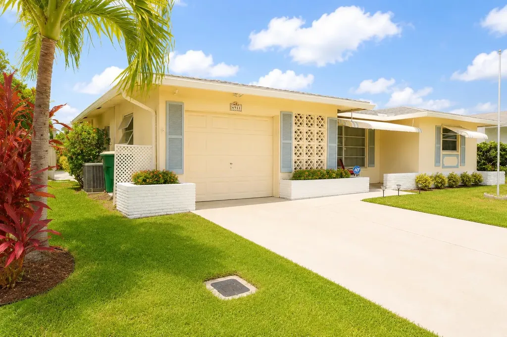 4911 NW 55th Street Tamarac FL 33319