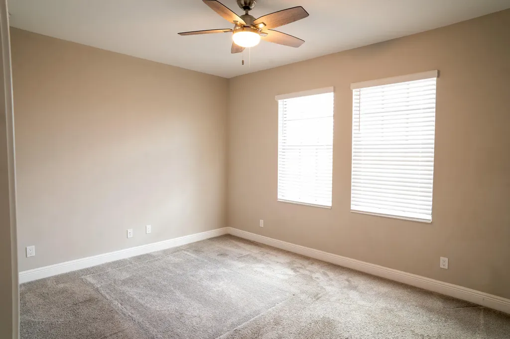 8665 E Baypoint Circle Parkland FL 33076