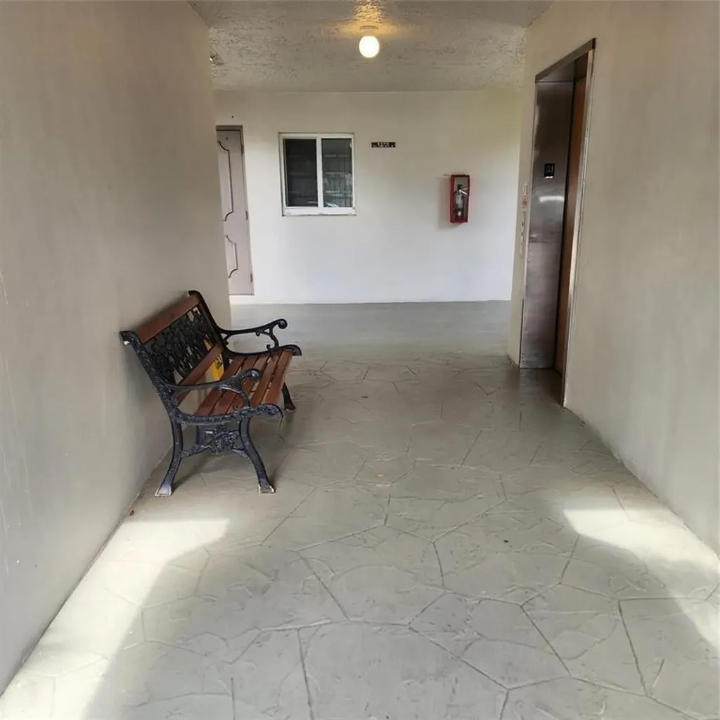 9311 Orange Grove Drive Davie FL 33324
