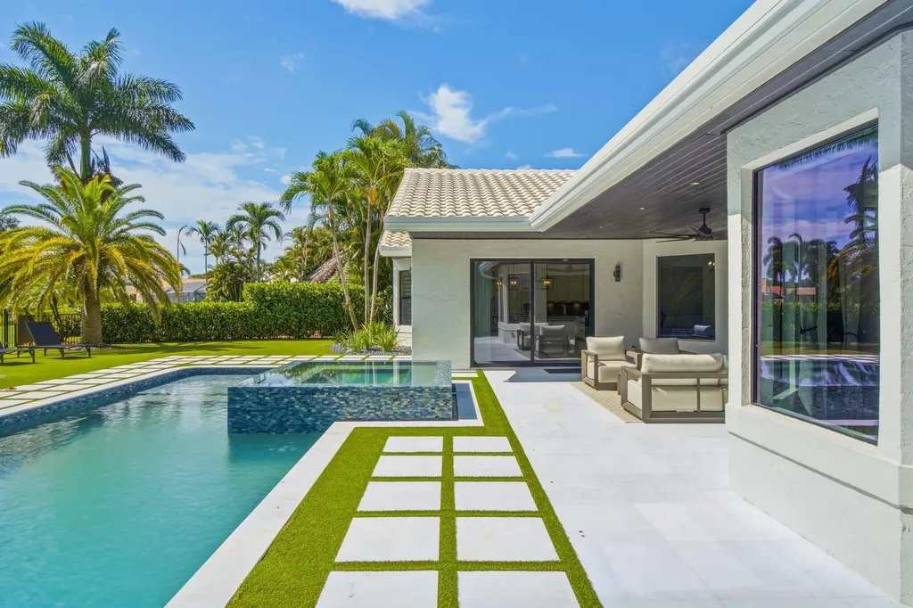 10720 Avenue Of The Avenue Palm Beach Gardens FL 33418