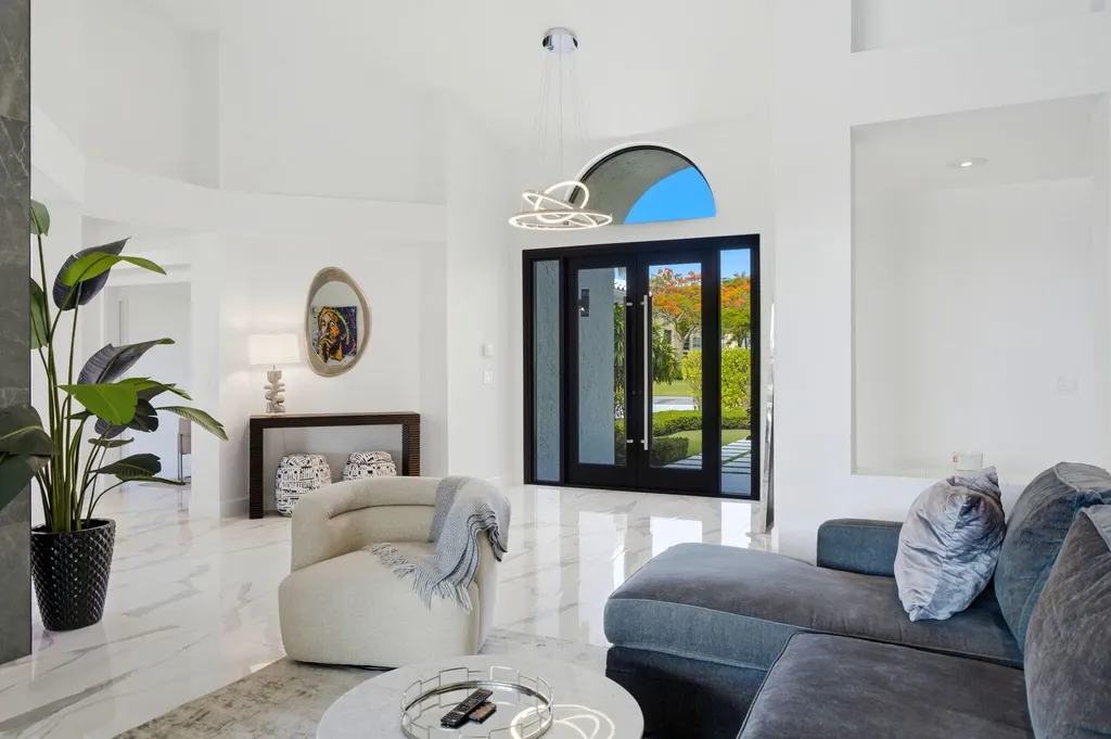 10720 Avenue Of The Avenue Palm Beach Gardens FL 33418