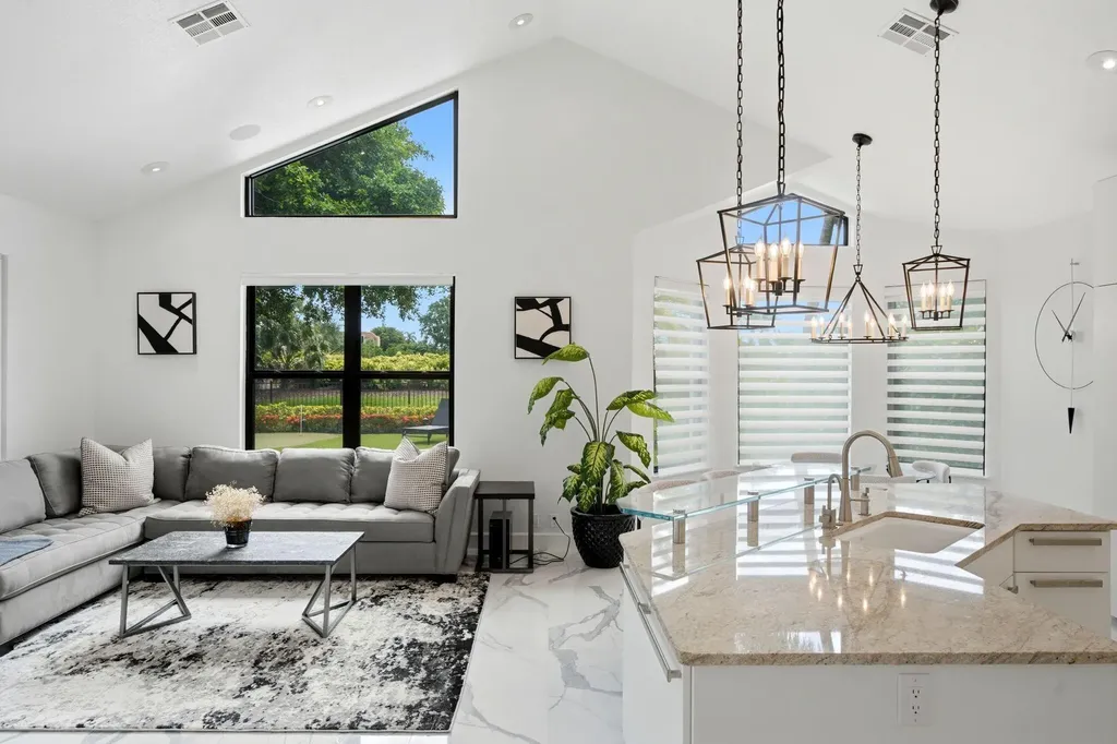 10720 Avenue Of The Avenue Palm Beach Gardens FL 33418