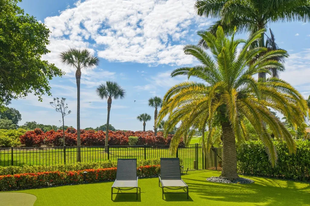 10720 Avenue Of The Avenue Palm Beach Gardens FL 33418
