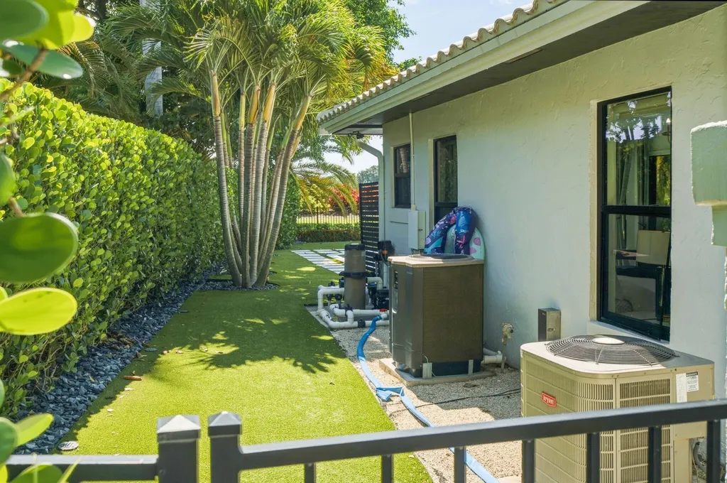 10720 Avenue Of The Avenue Palm Beach Gardens FL 33418