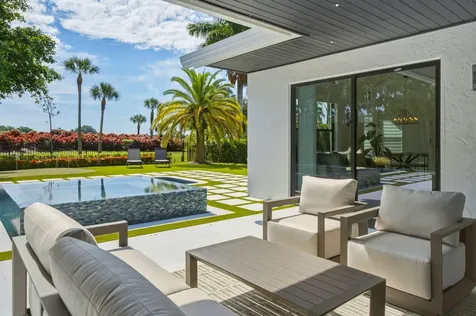 10720 Avenue Of The Avenue Palm Beach Gardens FL 33418