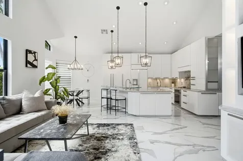 10720 Avenue Of The Avenue Palm Beach Gardens FL 33418