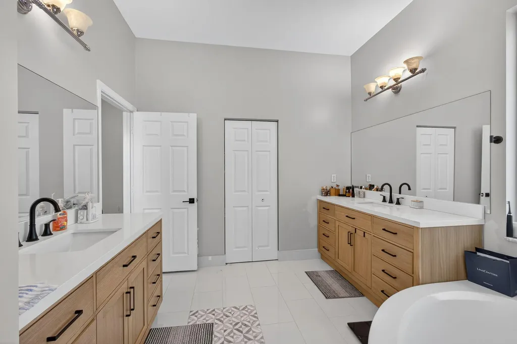 2035 Reston Circle Royal Palm Beach FL 33411
