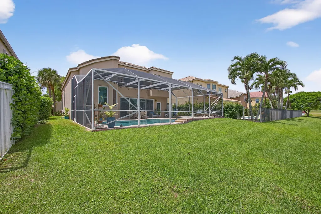 2035 Reston Circle Royal Palm Beach FL 33411