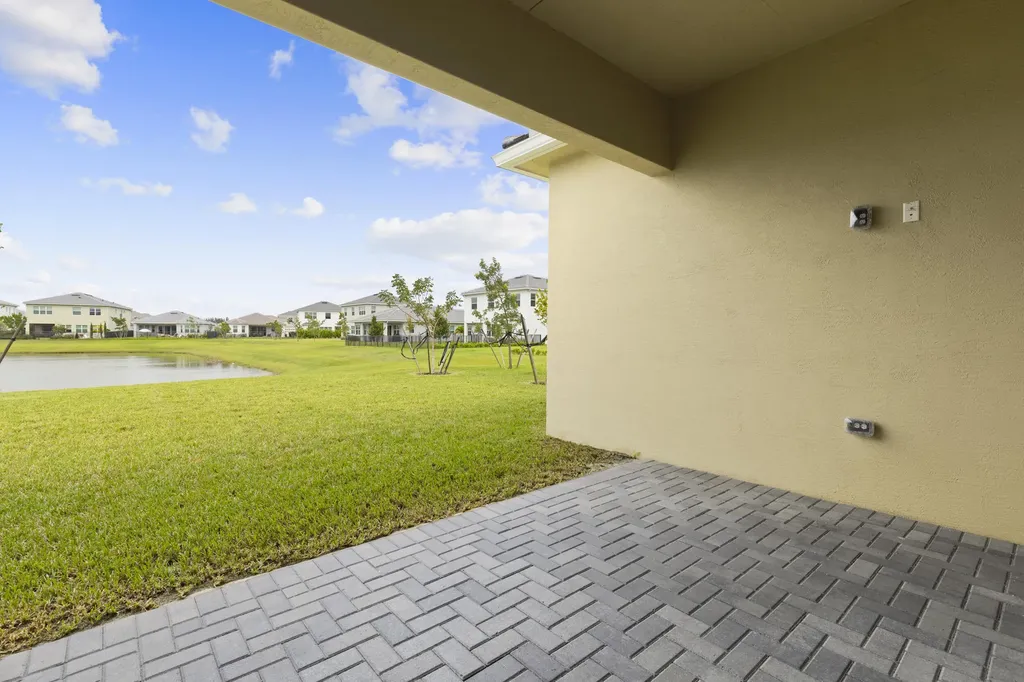 13548 Spruce Pine Drive Westlake FL 33470