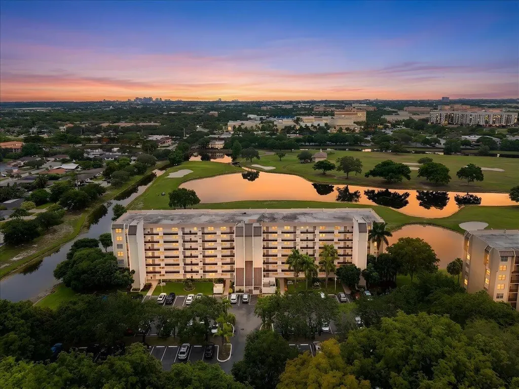 3100 W Rolling Hills Circle Davie FL 33328