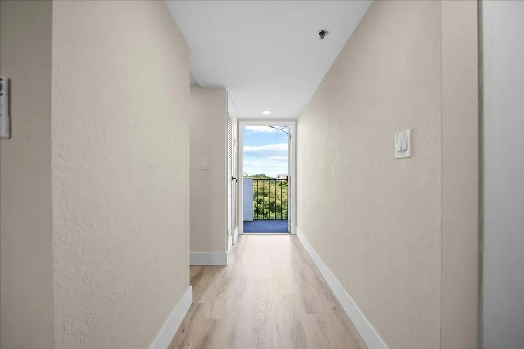 3100 W Rolling Hills Circle Davie FL 33328