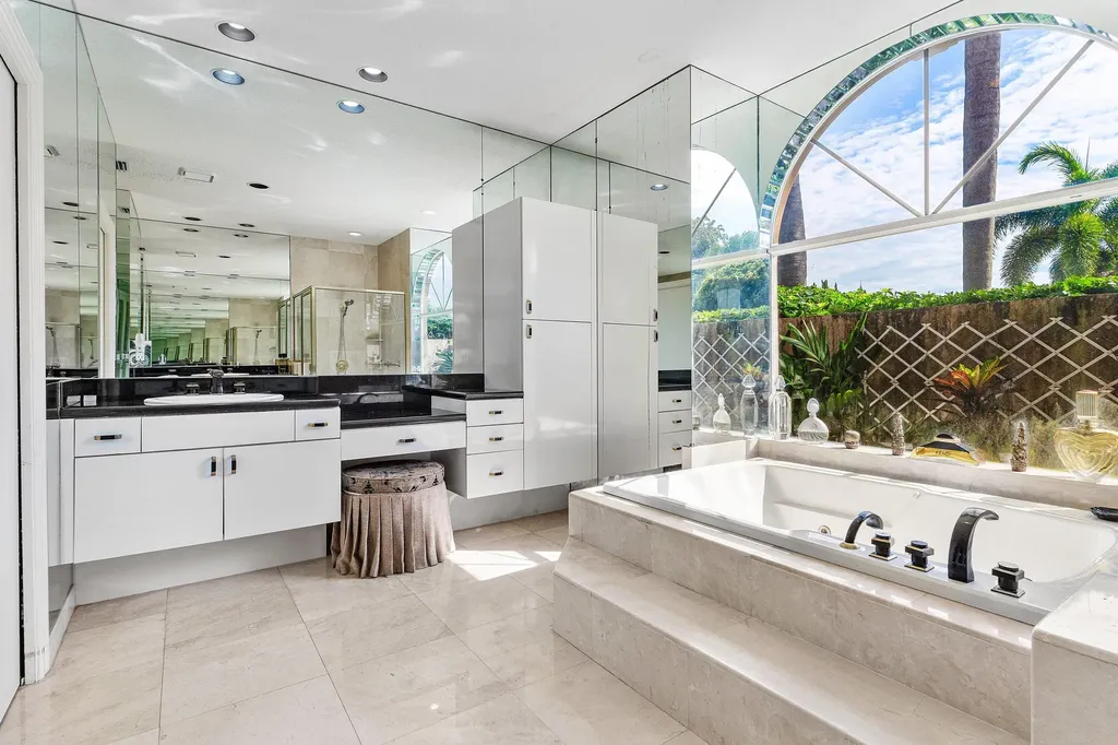 17571 Bocaire Way Boca Raton FL 33487