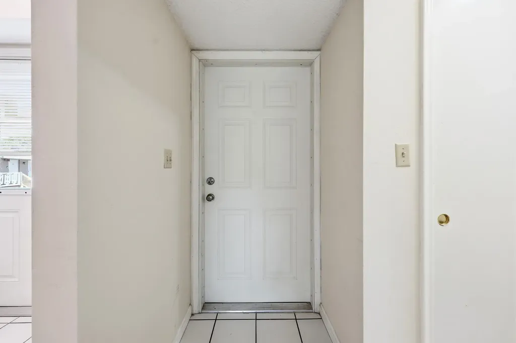 3300 NE 10th Terrace Pompano Beach FL 33064