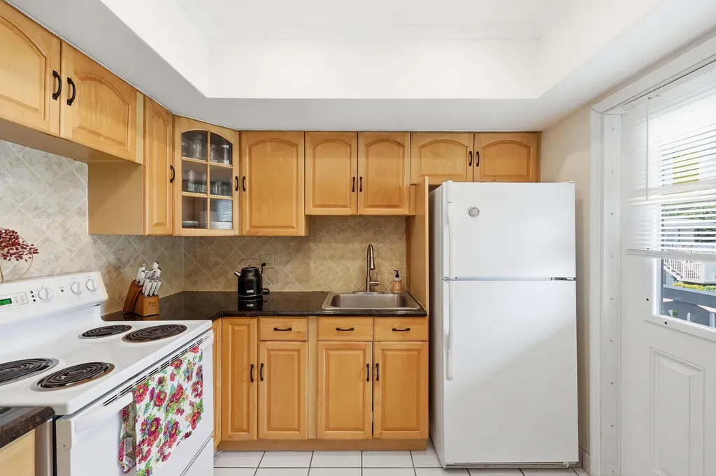 3300 NE 10th Terrace Pompano Beach FL 33064
