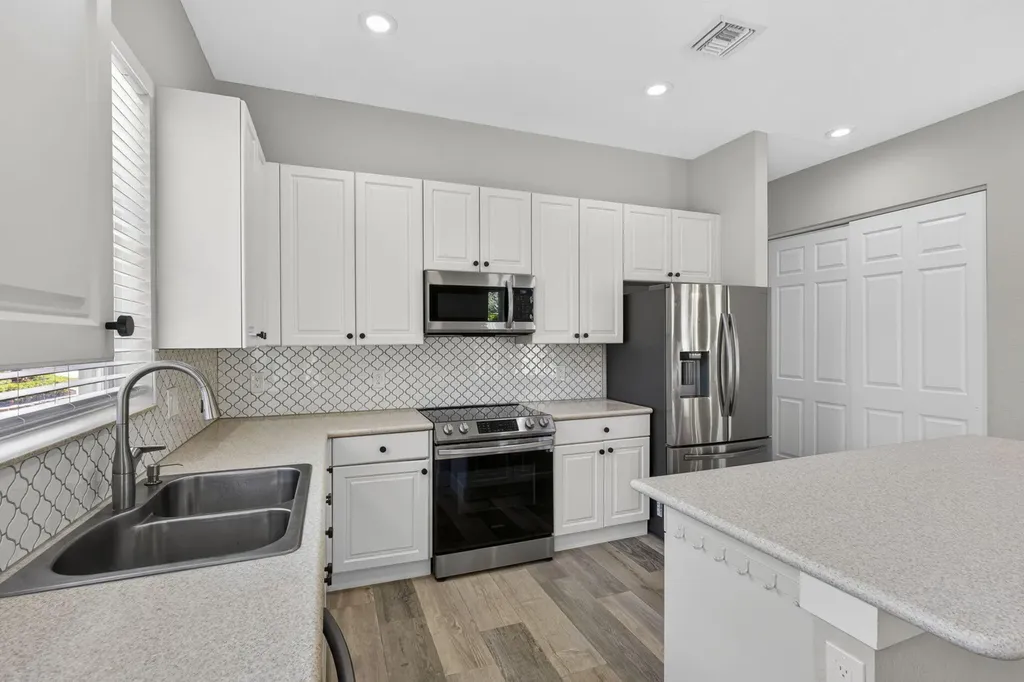 4293 Mariners Cove Drive Wellington FL 33449