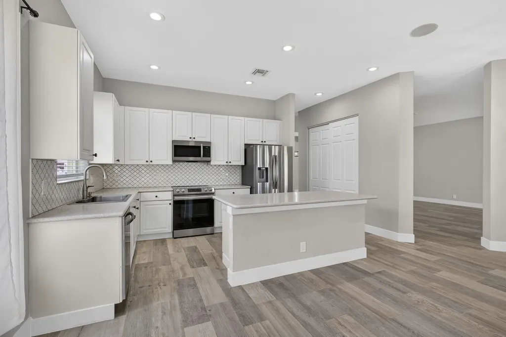 4293 Mariners Cove Drive Wellington FL 33449