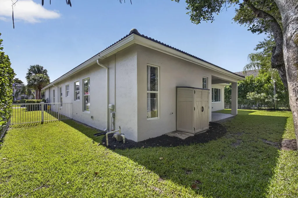 4293 Mariners Cove Drive Wellington FL 33449