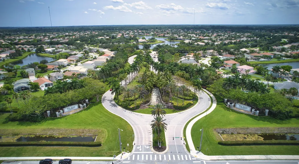 4293 Mariners Cove Drive Wellington FL 33449