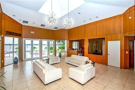 2850 N Oakland Forest Drive Oakland Park FL 33309