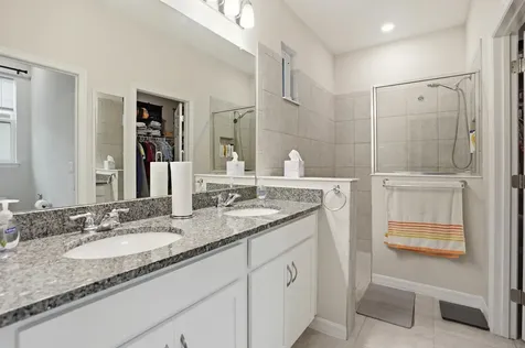 4997 Avalon Park Boulevard Wesley Chapel FL 33545