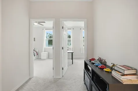 4997 Avalon Park Boulevard Wesley Chapel FL 33545
