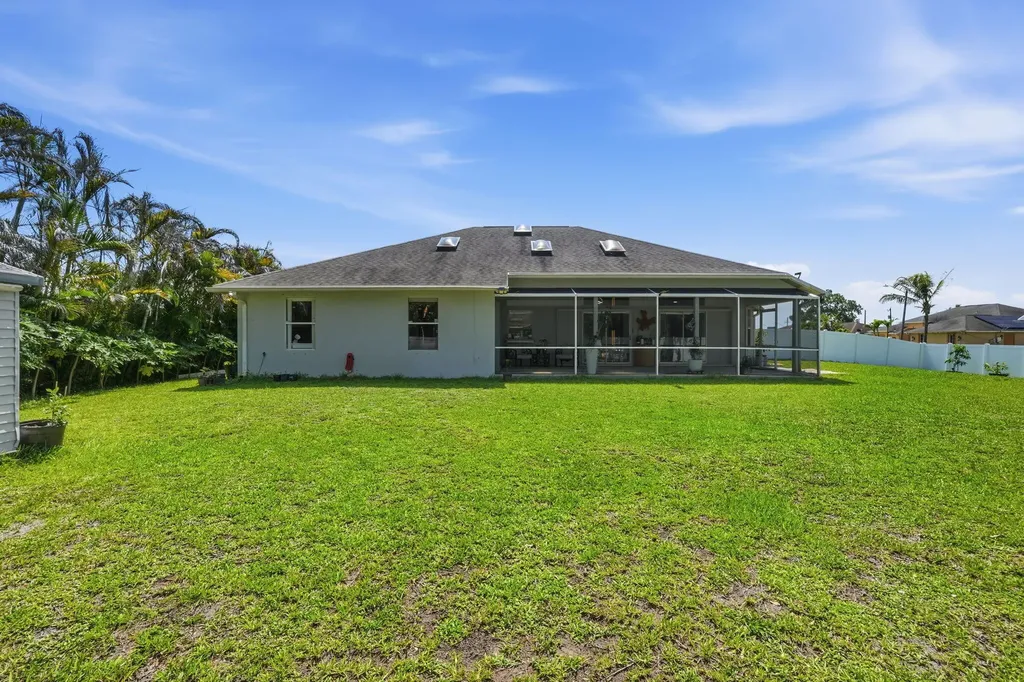 102 NW Peach Street Port St Lucie FL 34983