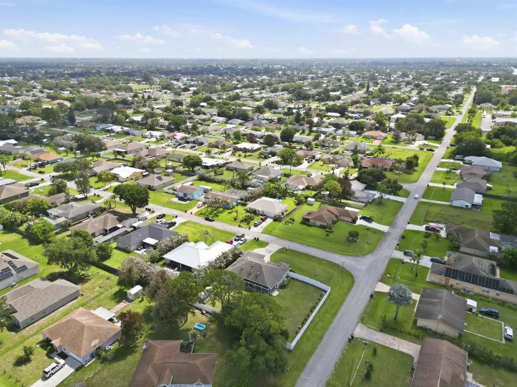 102 NW Peach Street Port St Lucie FL 34983