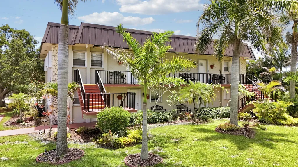 400 Fern Street Jupiter FL 33458