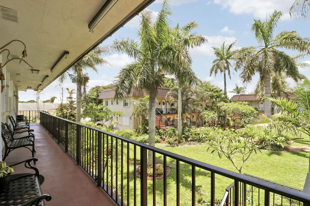 400 Fern Street Jupiter FL 33458