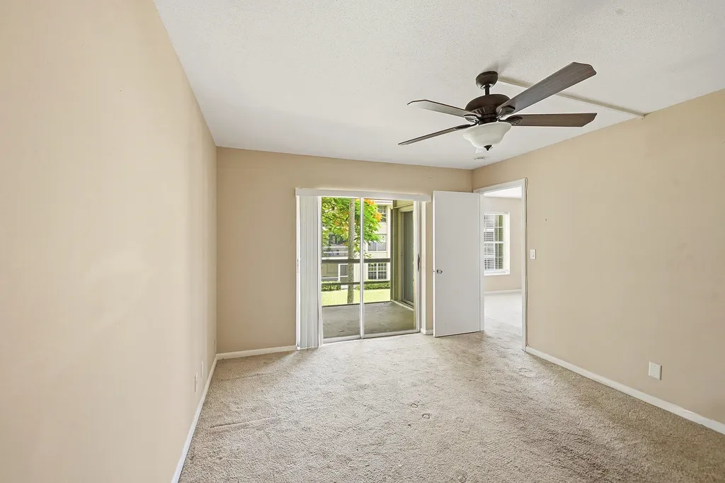 5570 Tamberlane Circle Palm Beach Gardens FL 33418