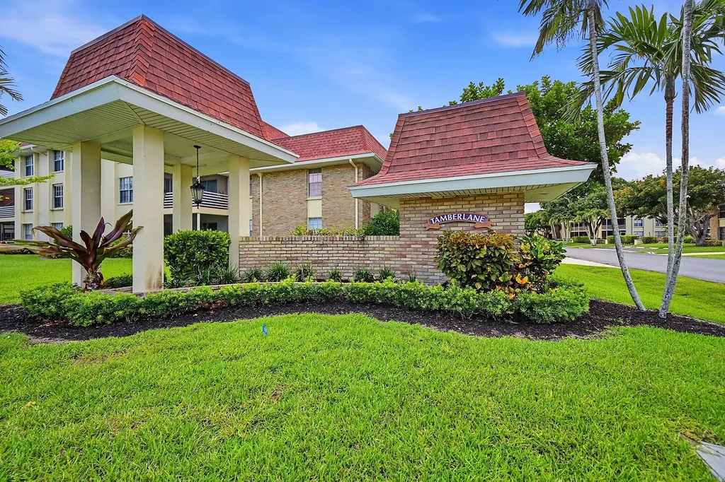 5570 Tamberlane Circle Palm Beach Gardens FL 33418