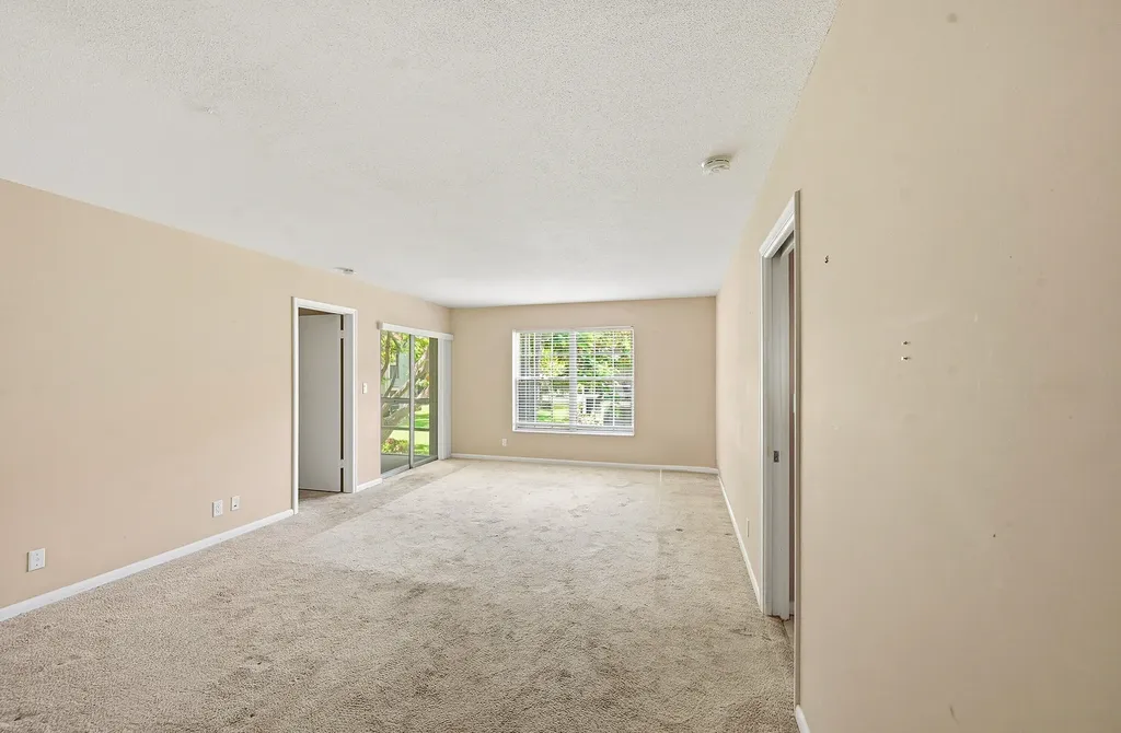 5570 Tamberlane Circle Palm Beach Gardens FL 33418