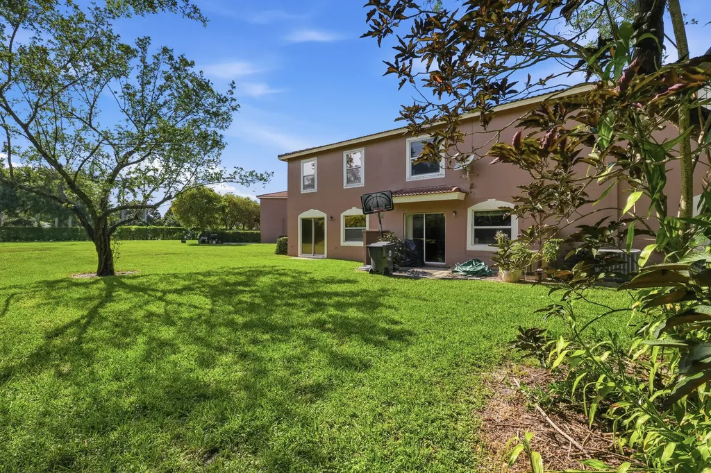 6929 Willow Creek Run Lake Worth FL 33463