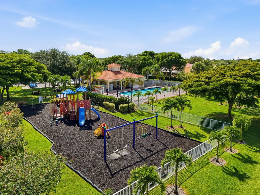 6929 Willow Creek Run Lake Worth FL 33463