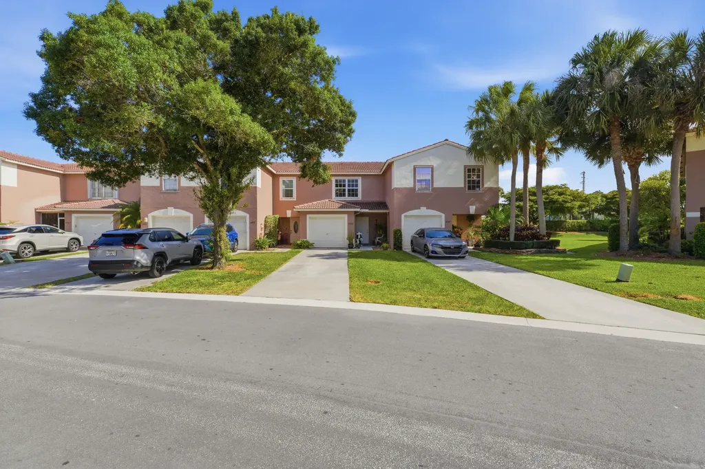 6929 Willow Creek Run Lake Worth FL 33463