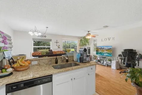 6929 Willow Creek Run Lake Worth FL 33463