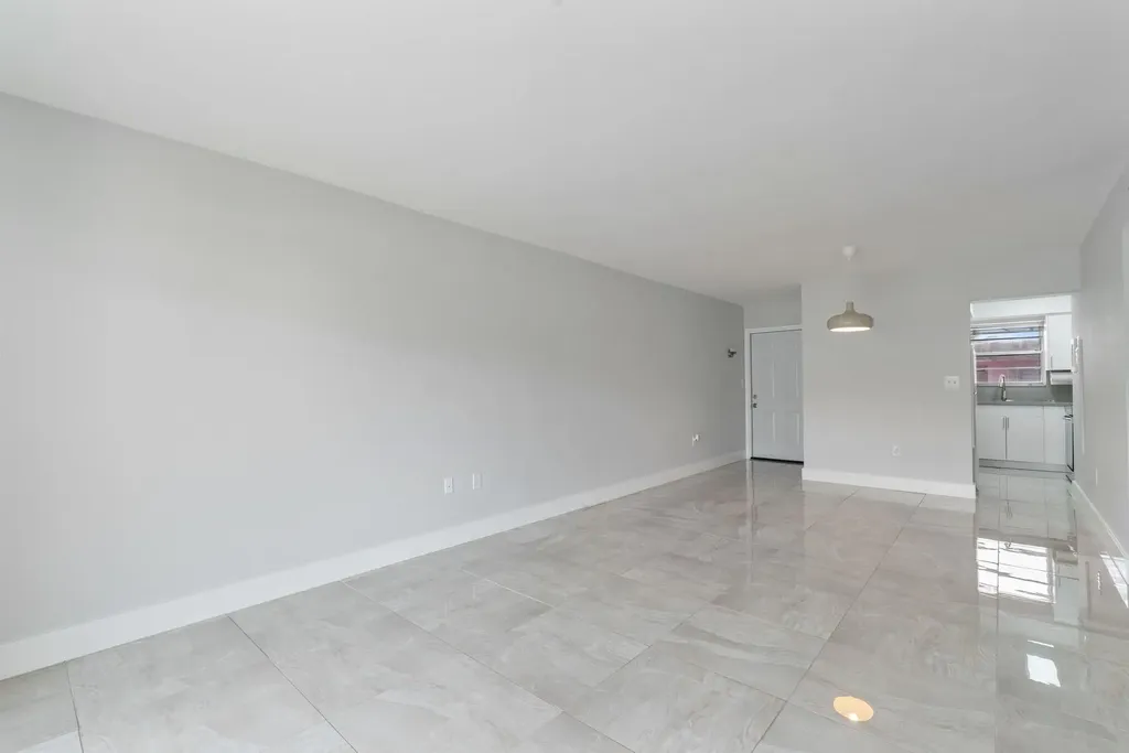 7500 SW 82nd Street Miami FL 33143