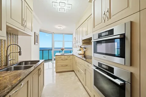 6051 N Ocean Drive Hollywood FL 33019