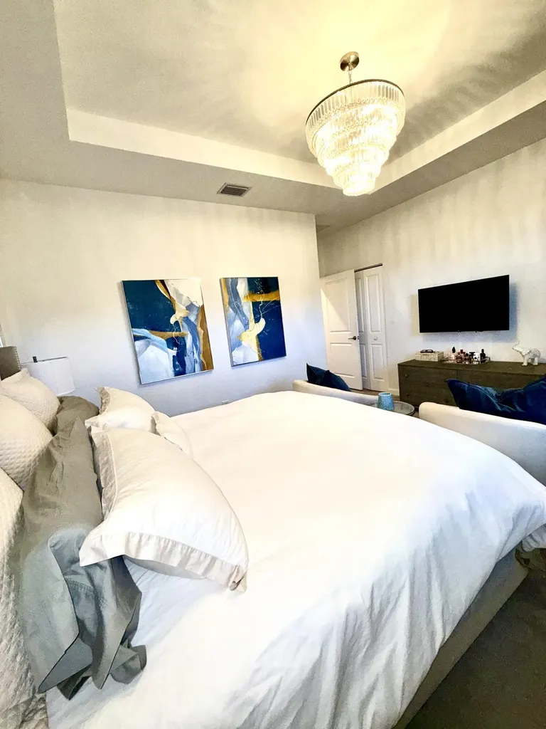21423 NE 2nd Place Miami FL 33179