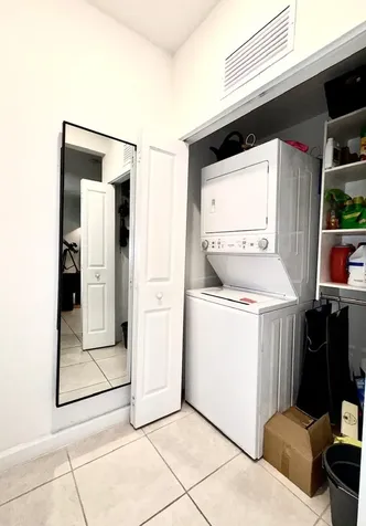 21423 NE 2nd Place Miami FL 33179