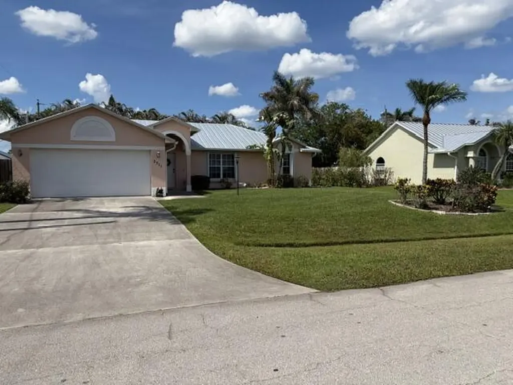 2511 SE Jason Avenue Port St Lucie FL 34952