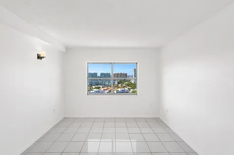 400 Kings Point Drive Sunny Isles Beach FL 33160