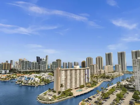 400 Kings Point Drive Sunny Isles Beach FL 33160