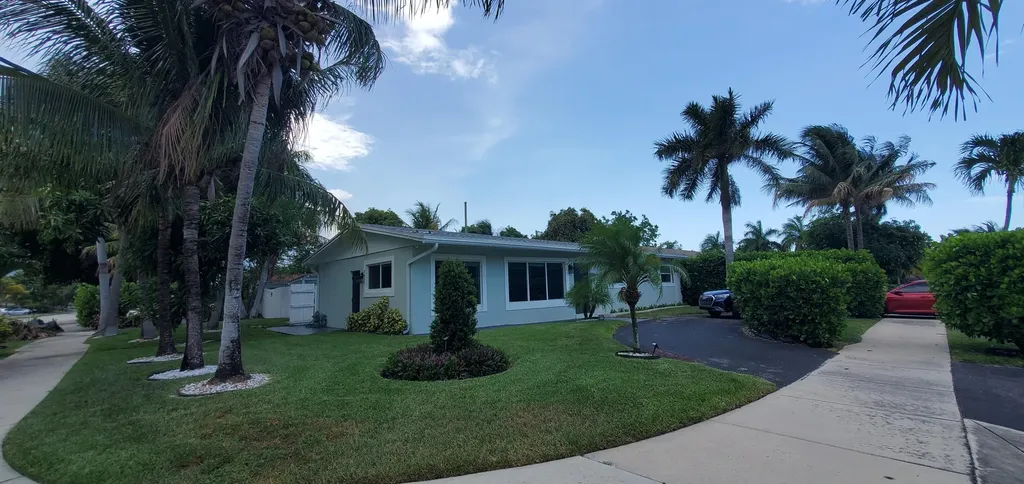 3800 NE 4th Avenue Deerfield Beach FL 33064
