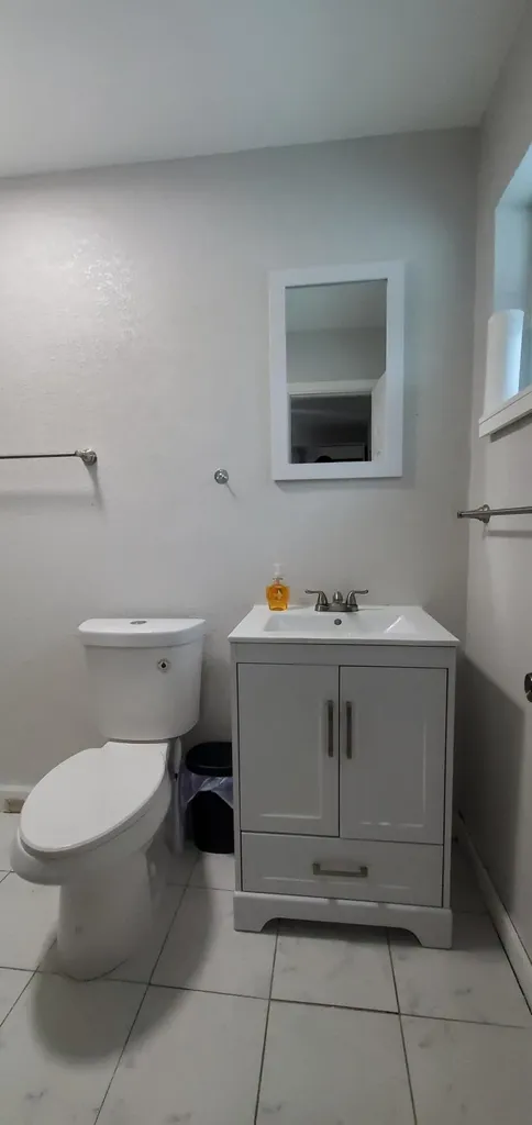 3800 NE 4th Avenue Deerfield Beach FL 33064