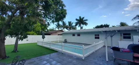 3800 NE 4th Avenue Deerfield Beach FL 33064